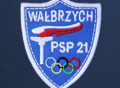 haftowana tarcza szkolna PSP 21 Wałbrzych