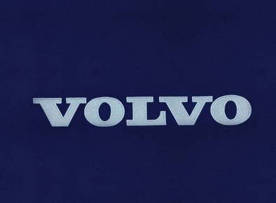 Realizacja haftowanego logo firmy Volvo